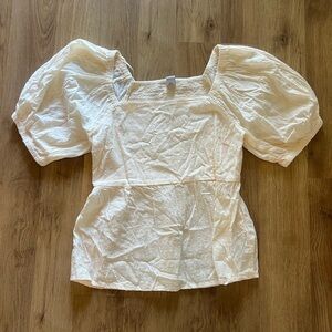 Old Navy Cream Puff Sleeve Top, Swiss Dots, Small, NWOT, Smocked Back